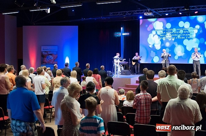 Zdjęcie w galerii na portalu naszraciborz.pl: 35 lat Kościoła Zielonoświątkowego w Raciborzu wiadomości z regionu