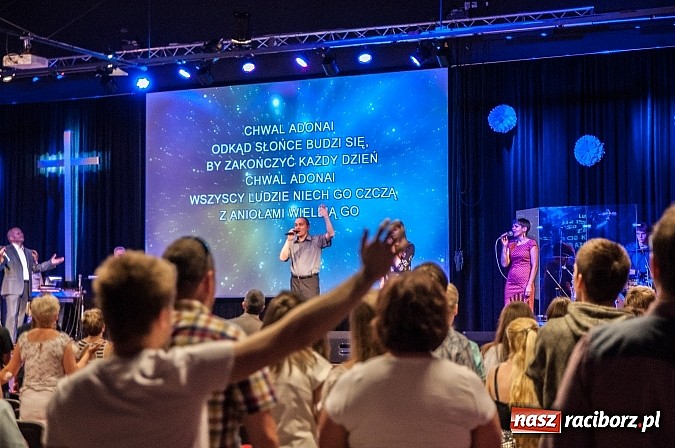 Zdjęcie w galerii na portalu naszraciborz.pl: 35 lat Kościoła Zielonoświątkowego w Raciborzu wiadomości z regionu