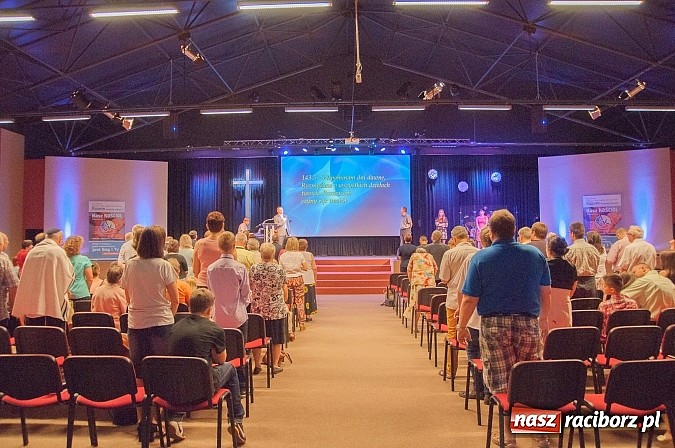 Zdjęcie w galerii na portalu naszraciborz.pl: 35 lat Kościoła Zielonoświątkowego w Raciborzu wiadomości z regionu