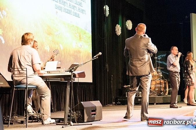 Zdjęcie w galerii na portalu naszraciborz.pl: 35 lat Kościoła Zielonoświątkowego w Raciborzu wiadomości z regionu