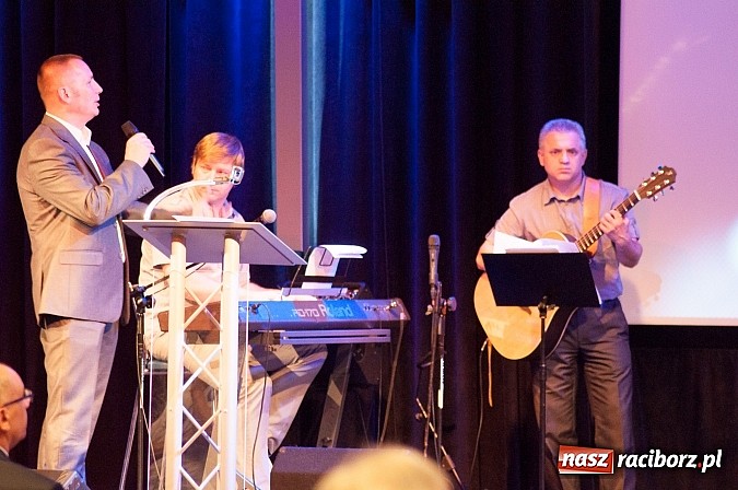 Zdjęcie w galerii na portalu naszraciborz.pl: 35 lat Kościoła Zielonoświątkowego w Raciborzu wiadomości z regionu