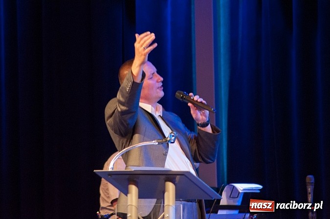 Zdjęcie w galerii na portalu naszraciborz.pl: 35 lat Kościoła Zielonoświątkowego w Raciborzu wiadomości z regionu