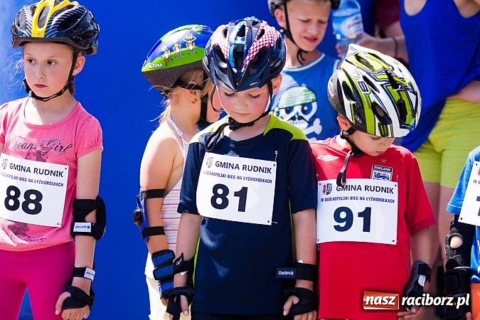 Zdjęcie w galerii na portalu naszraciborz.pl: V Ogólnopolski Bieg Uliczny na Łyżworolkach Modzurów-Pawłów wiadomości z regionu