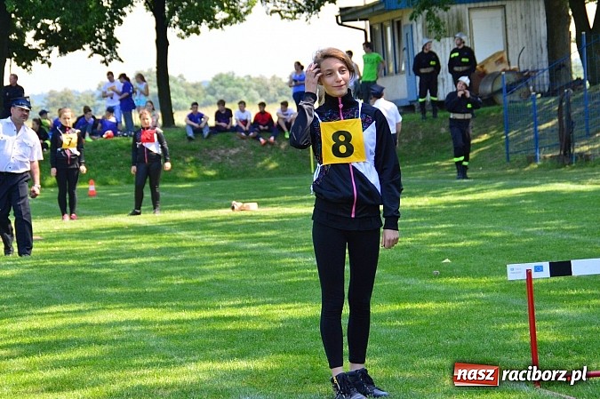 Zdjęcie w galerii na portalu naszraciborz.pl: OSP Borucin zwycięzcą zawodów wśród mężczyzn. Pietraszyn triumfuje wśród drużyn kobiecych i młodzieżówek wiadomości z regionu