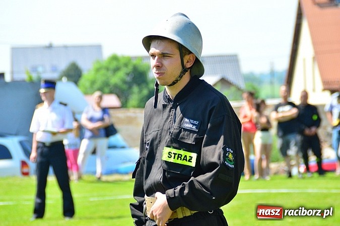 Zdjęcie w galerii na portalu naszraciborz.pl: OSP Borucin zwycięzcą zawodów wśród mężczyzn. Pietraszyn triumfuje wśród drużyn kobiecych i młodzieżówek wiadomości z regionu