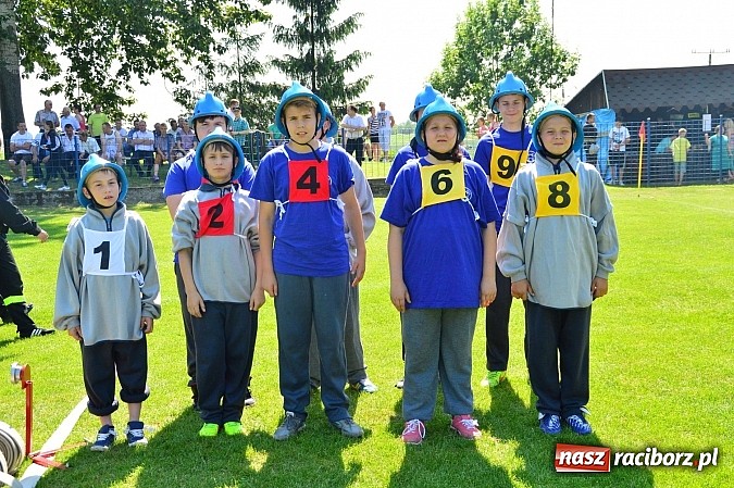 Zdjęcie w galerii na portalu naszraciborz.pl: OSP Borucin zwycięzcą zawodów wśród mężczyzn. Pietraszyn triumfuje wśród drużyn kobiecych i młodzieżówek wiadomości z regionu