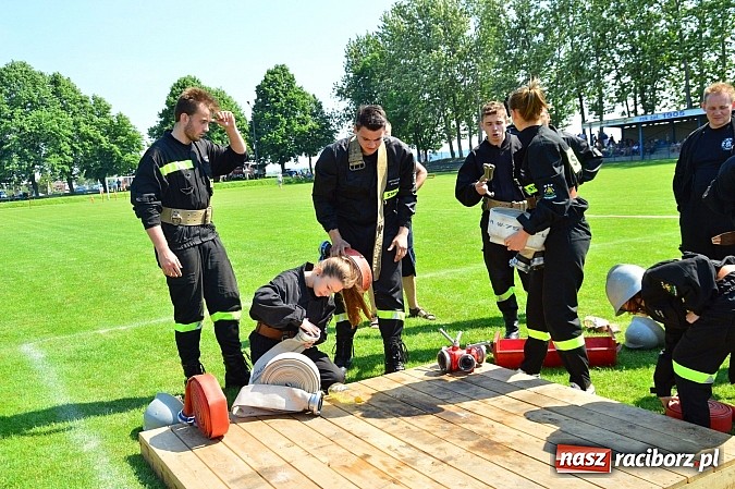 Zdjęcie w galerii na portalu naszraciborz.pl: OSP Borucin zwycięzcą zawodów wśród mężczyzn. Pietraszyn triumfuje wśród drużyn kobiecych i młodzieżówek wiadomości z regionu