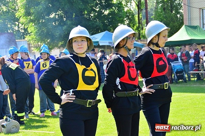 Zdjęcie w galerii na portalu naszraciborz.pl: OSP Borucin zwycięzcą zawodów wśród mężczyzn. Pietraszyn triumfuje wśród drużyn kobiecych i młodzieżówek wiadomości z regionu