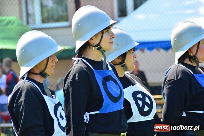 Zdjęcie w galerii na portalu naszraciborz.pl: OSP Borucin zwycięzcą zawodów wśród mężczyzn. Pietraszyn triumfuje wśród drużyn kobiecych i młodzieżówek wiadomości z regionu
