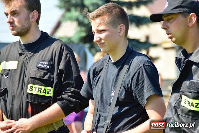Zdjęcie w galerii na portalu naszraciborz.pl: OSP Borucin zwycięzcą zawodów wśród mężczyzn. Pietraszyn triumfuje wśród drużyn kobiecych i młodzieżówek wiadomości z regionu