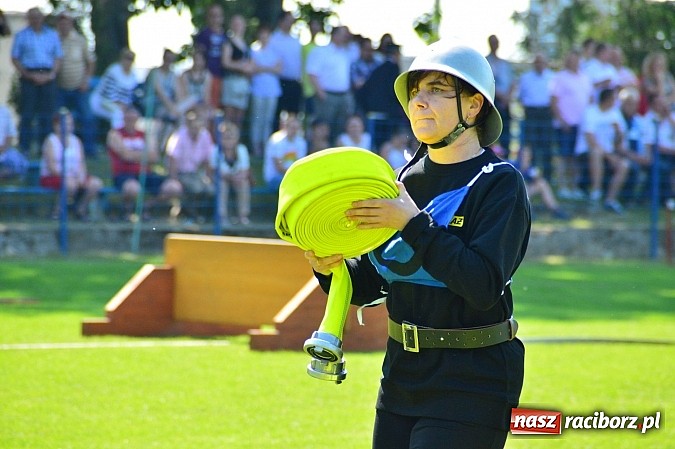 Zdjęcie w galerii na portalu naszraciborz.pl: OSP Borucin zwycięzcą zawodów wśród mężczyzn. Pietraszyn triumfuje wśród drużyn kobiecych i młodzieżówek wiadomości z regionu