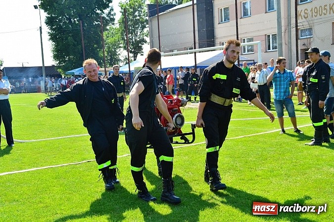 Zdjęcie w galerii na portalu naszraciborz.pl: OSP Borucin zwycięzcą zawodów wśród mężczyzn. Pietraszyn triumfuje wśród drużyn kobiecych i młodzieżówek wiadomości z regionu