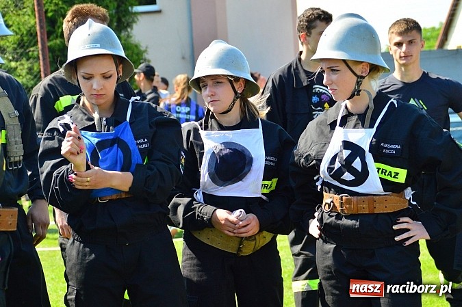 Zdjęcie w galerii na portalu naszraciborz.pl: OSP Borucin zwycięzcą zawodów wśród mężczyzn. Pietraszyn triumfuje wśród drużyn kobiecych i młodzieżówek wiadomości z regionu