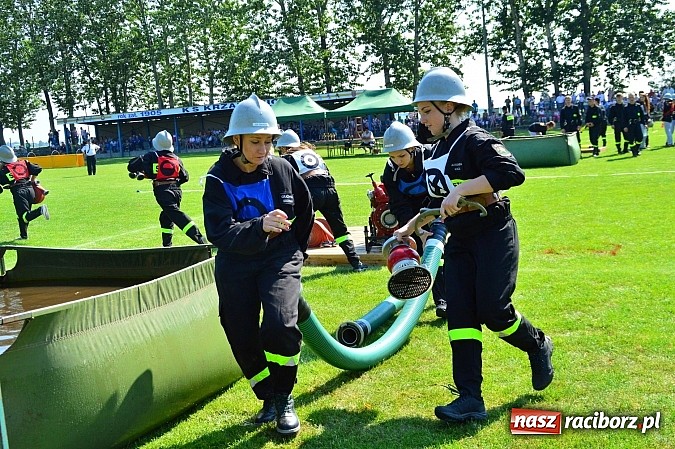 Zdjęcie w galerii na portalu naszraciborz.pl: OSP Borucin zwycięzcą zawodów wśród mężczyzn. Pietraszyn triumfuje wśród drużyn kobiecych i młodzieżówek wiadomości z regionu