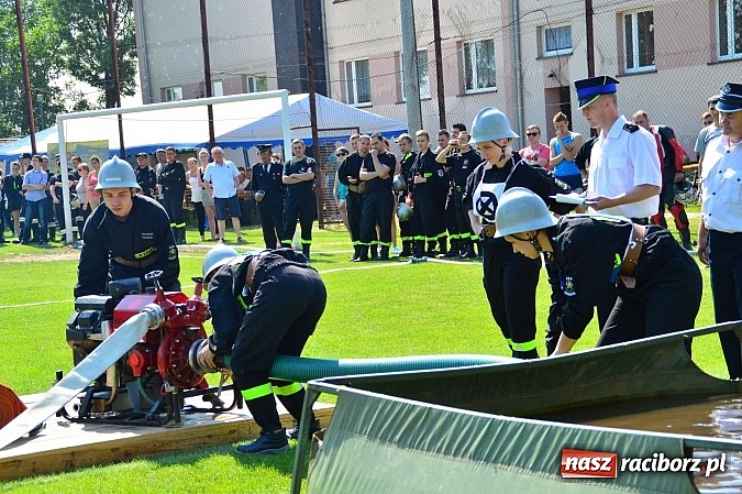 Zdjęcie w galerii na portalu naszraciborz.pl: OSP Borucin zwycięzcą zawodów wśród mężczyzn. Pietraszyn triumfuje wśród drużyn kobiecych i młodzieżówek wiadomości z regionu