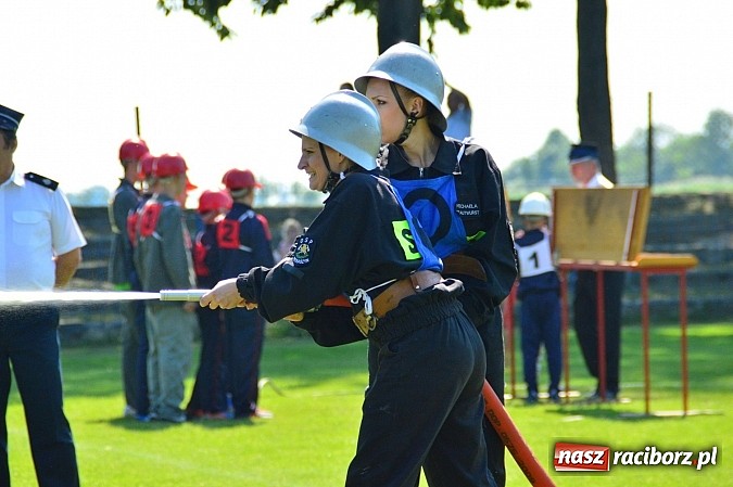 Zdjęcie w galerii na portalu naszraciborz.pl: OSP Borucin zwycięzcą zawodów wśród mężczyzn. Pietraszyn triumfuje wśród drużyn kobiecych i młodzieżówek wiadomości z regionu