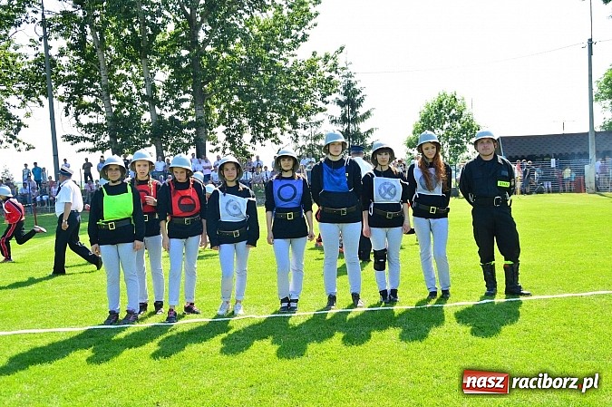 Zdjęcie w galerii na portalu naszraciborz.pl: OSP Borucin zwycięzcą zawodów wśród mężczyzn. Pietraszyn triumfuje wśród drużyn kobiecych i młodzieżówek wiadomości z regionu