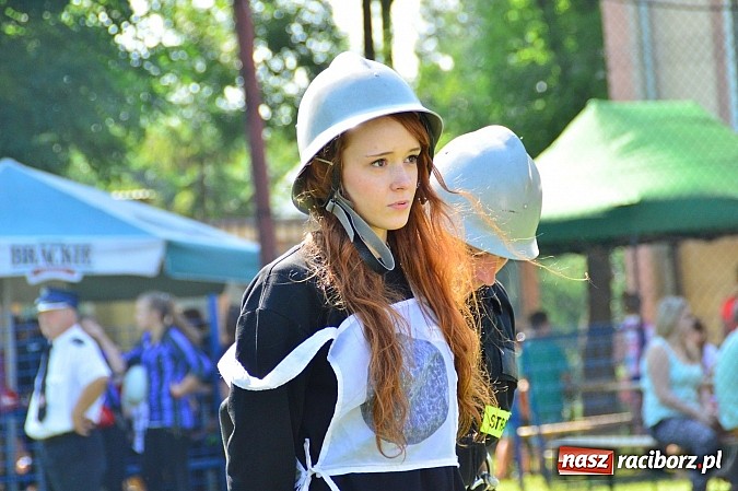 Zdjęcie w galerii na portalu naszraciborz.pl: OSP Borucin zwycięzcą zawodów wśród mężczyzn. Pietraszyn triumfuje wśród drużyn kobiecych i młodzieżówek wiadomości z regionu