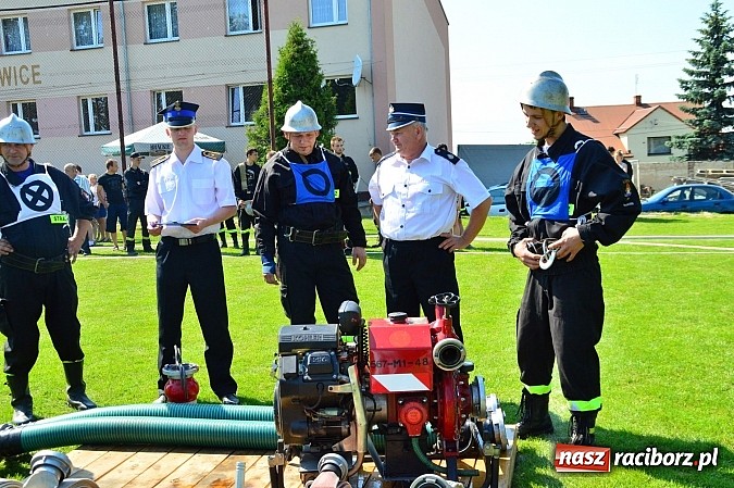 Zdjęcie w galerii na portalu naszraciborz.pl: OSP Borucin zwycięzcą zawodów wśród mężczyzn. Pietraszyn triumfuje wśród drużyn kobiecych i młodzieżówek wiadomości z regionu