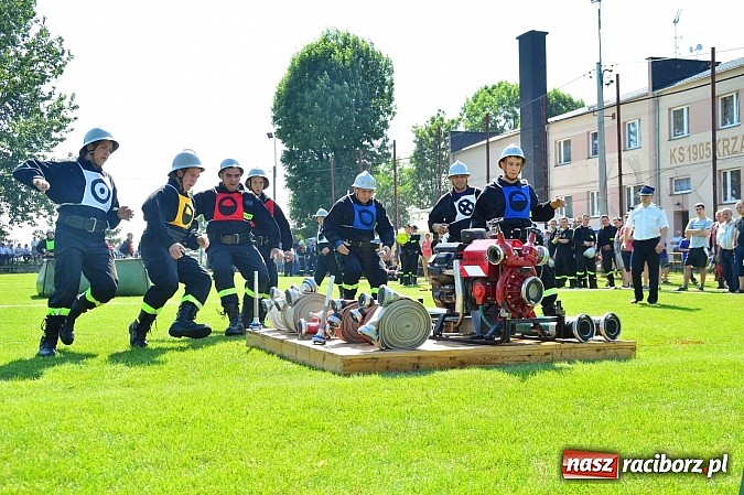 Zdjęcie w galerii na portalu naszraciborz.pl: OSP Borucin zwycięzcą zawodów wśród mężczyzn. Pietraszyn triumfuje wśród drużyn kobiecych i młodzieżówek wiadomości z regionu