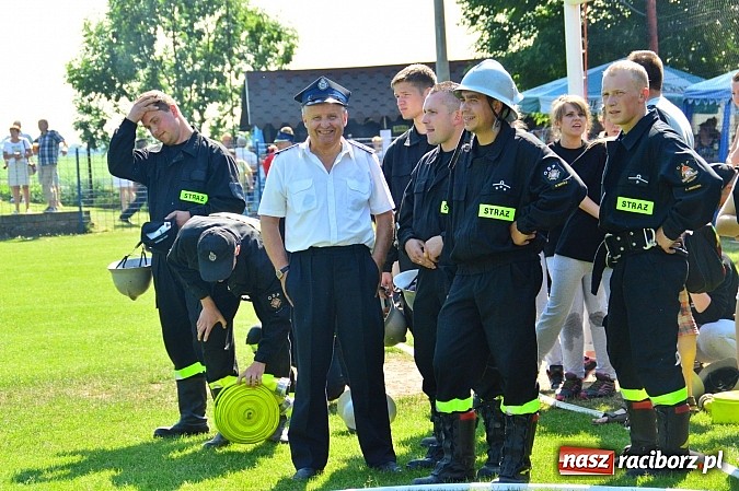Zdjęcie w galerii na portalu naszraciborz.pl: OSP Borucin zwycięzcą zawodów wśród mężczyzn. Pietraszyn triumfuje wśród drużyn kobiecych i młodzieżówek wiadomości z regionu