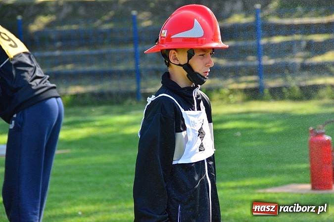 Zdjęcie w galerii na portalu naszraciborz.pl: OSP Borucin zwycięzcą zawodów wśród mężczyzn. Pietraszyn triumfuje wśród drużyn kobiecych i młodzieżówek wiadomości z regionu