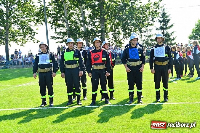 Zdjęcie w galerii na portalu naszraciborz.pl: OSP Borucin zwycięzcą zawodów wśród mężczyzn. Pietraszyn triumfuje wśród drużyn kobiecych i młodzieżówek wiadomości z regionu
