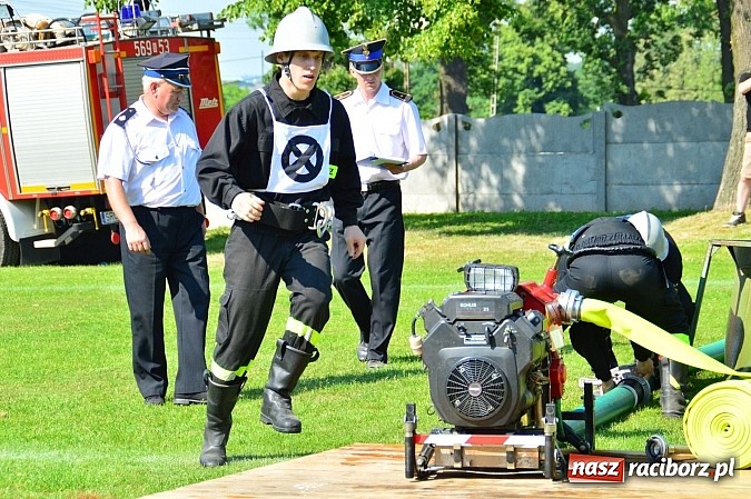Zdjęcie w galerii na portalu naszraciborz.pl: OSP Borucin zwycięzcą zawodów wśród mężczyzn. Pietraszyn triumfuje wśród drużyn kobiecych i młodzieżówek wiadomości z regionu