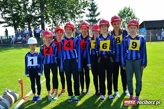 Zdjęcie w galerii na portalu naszraciborz.pl: OSP Borucin zwycięzcą zawodów wśród mężczyzn. Pietraszyn triumfuje wśród drużyn kobiecych i młodzieżówek wiadomości z regionu