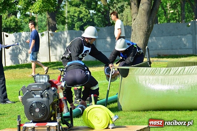 Zdjęcie w galerii na portalu naszraciborz.pl: OSP Borucin zwycięzcą zawodów wśród mężczyzn. Pietraszyn triumfuje wśród drużyn kobiecych i młodzieżówek wiadomości z regionu