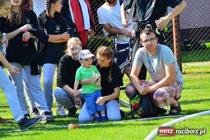 Zdjęcie w galerii na portalu naszraciborz.pl: OSP Borucin zwycięzcą zawodów wśród mężczyzn. Pietraszyn triumfuje wśród drużyn kobiecych i młodzieżówek wiadomości z regionu