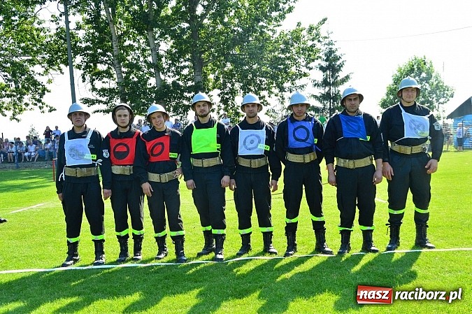 Zdjęcie w galerii na portalu naszraciborz.pl: OSP Borucin zwycięzcą zawodów wśród mężczyzn. Pietraszyn triumfuje wśród drużyn kobiecych i młodzieżówek wiadomości z regionu