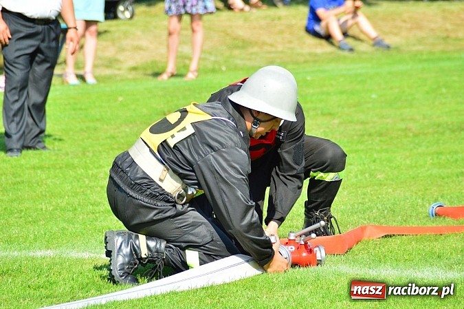 Zdjęcie w galerii na portalu naszraciborz.pl: OSP Borucin zwycięzcą zawodów wśród mężczyzn. Pietraszyn triumfuje wśród drużyn kobiecych i młodzieżówek wiadomości z regionu