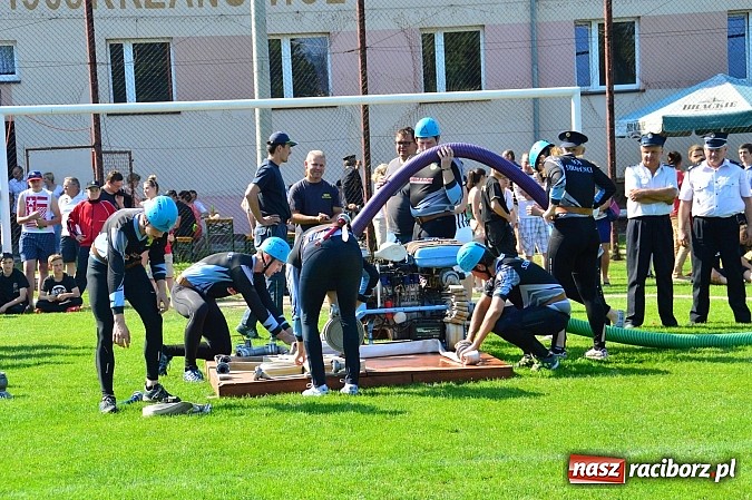 Zdjęcie w galerii na portalu naszraciborz.pl: OSP Borucin zwycięzcą zawodów wśród mężczyzn. Pietraszyn triumfuje wśród drużyn kobiecych i młodzieżówek wiadomości z regionu