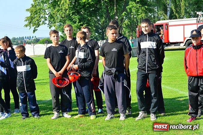Zdjęcie w galerii na portalu naszraciborz.pl: OSP Borucin zwycięzcą zawodów wśród mężczyzn. Pietraszyn triumfuje wśród drużyn kobiecych i młodzieżówek wiadomości z regionu