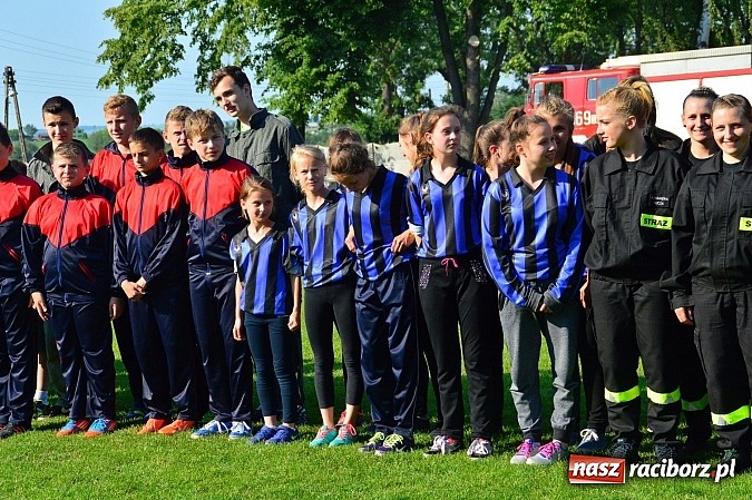 Zdjęcie w galerii na portalu naszraciborz.pl: OSP Borucin zwycięzcą zawodów wśród mężczyzn. Pietraszyn triumfuje wśród drużyn kobiecych i młodzieżówek wiadomości z regionu