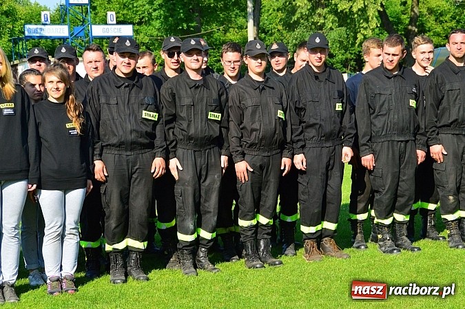 Zdjęcie w galerii na portalu naszraciborz.pl: OSP Borucin zwycięzcą zawodów wśród mężczyzn. Pietraszyn triumfuje wśród drużyn kobiecych i młodzieżówek wiadomości z regionu