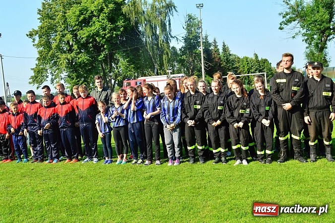 Zdjęcie w galerii na portalu naszraciborz.pl: OSP Borucin zwycięzcą zawodów wśród mężczyzn. Pietraszyn triumfuje wśród drużyn kobiecych i młodzieżówek wiadomości z regionu