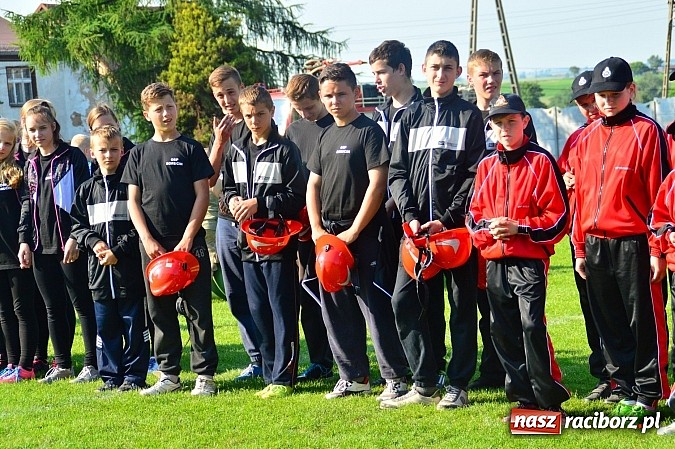 Zdjęcie w galerii na portalu naszraciborz.pl: OSP Borucin zwycięzcą zawodów wśród mężczyzn. Pietraszyn triumfuje wśród drużyn kobiecych i młodzieżówek wiadomości z regionu
