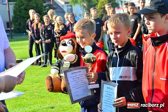 Zdjęcie w galerii na portalu naszraciborz.pl: OSP Borucin zwycięzcą zawodów wśród mężczyzn. Pietraszyn triumfuje wśród drużyn kobiecych i młodzieżówek wiadomości z regionu