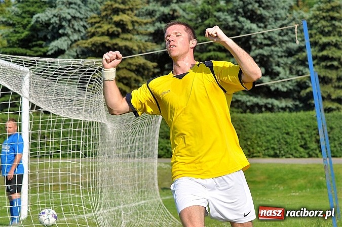 Zdjęcie w galerii na portalu naszraciborz.pl: Emocje do ostatnich minut. Trzy punkty zostały w Pawłowie wiadomości z regionu