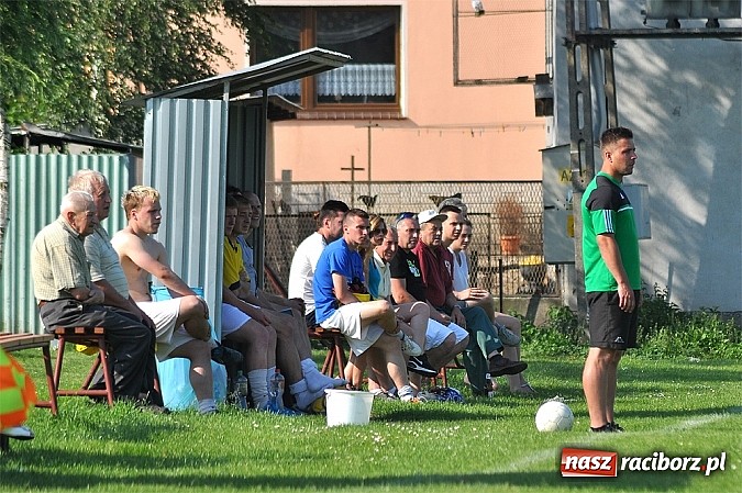 Zdjęcie w galerii na portalu naszraciborz.pl: Emocje do ostatnich minut. Trzy punkty zostały w Pawłowie wiadomości z regionu