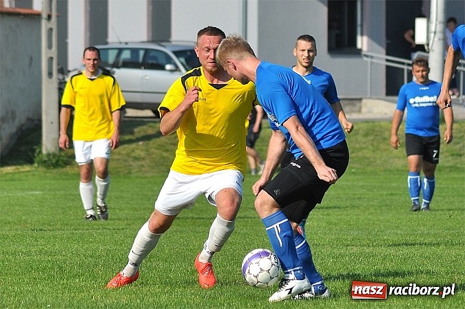 Zdjęcie w galerii na portalu naszraciborz.pl: Emocje do ostatnich minut. Trzy punkty zostały w Pawłowie wiadomości z regionu