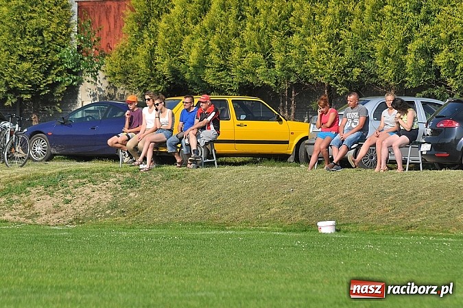 Zdjęcie w galerii na portalu naszraciborz.pl: Emocje do ostatnich minut. Trzy punkty zostały w Pawłowie wiadomości z regionu