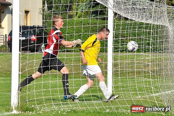 Zdjęcie w galerii na portalu naszraciborz.pl: Emocje do ostatnich minut. Trzy punkty zostały w Pawłowie wiadomości z regionu
