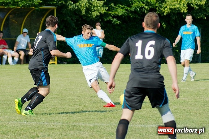 Zdjęcie w galerii na portalu naszraciborz.pl: Festiwal niewykorzystanych karnych przy Tuwima. Zameczek pokonał Ocice wiadomości z regionu