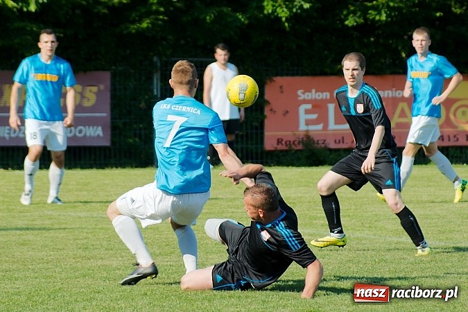 Zdjęcie w galerii na portalu naszraciborz.pl: Festiwal niewykorzystanych karnych przy Tuwima. Zameczek pokonał Ocice wiadomości z regionu