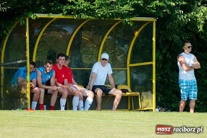 Zdjęcie w galerii na portalu naszraciborz.pl: Festiwal niewykorzystanych karnych przy Tuwima. Zameczek pokonał Ocice wiadomości z regionu