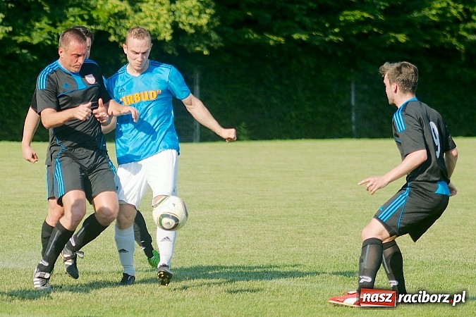 Zdjęcie w galerii na portalu naszraciborz.pl: Festiwal niewykorzystanych karnych przy Tuwima. Zameczek pokonał Ocice wiadomości z regionu