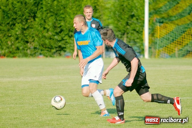 Zdjęcie w galerii na portalu naszraciborz.pl: Festiwal niewykorzystanych karnych przy Tuwima. Zameczek pokonał Ocice wiadomości z regionu